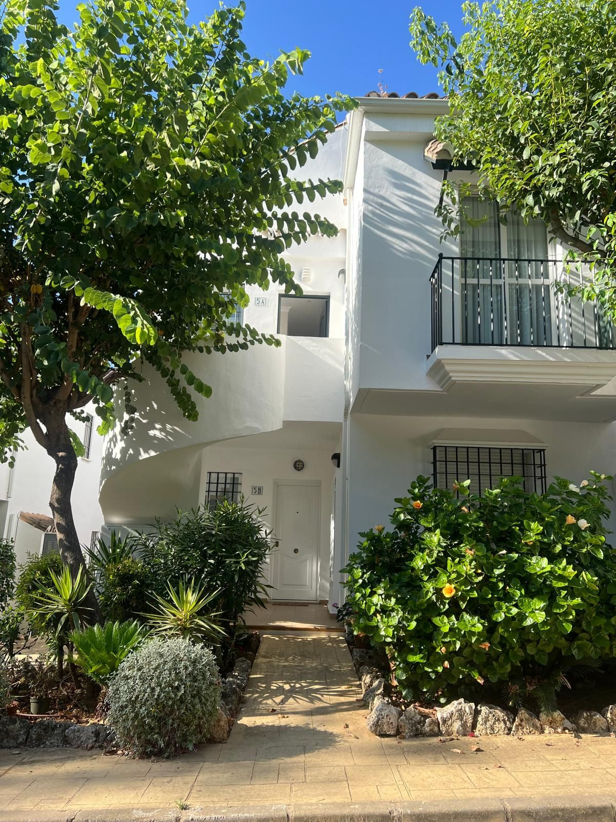 Appartement te koop in Nueva Andalucía | 2 slaapkamers H5495185