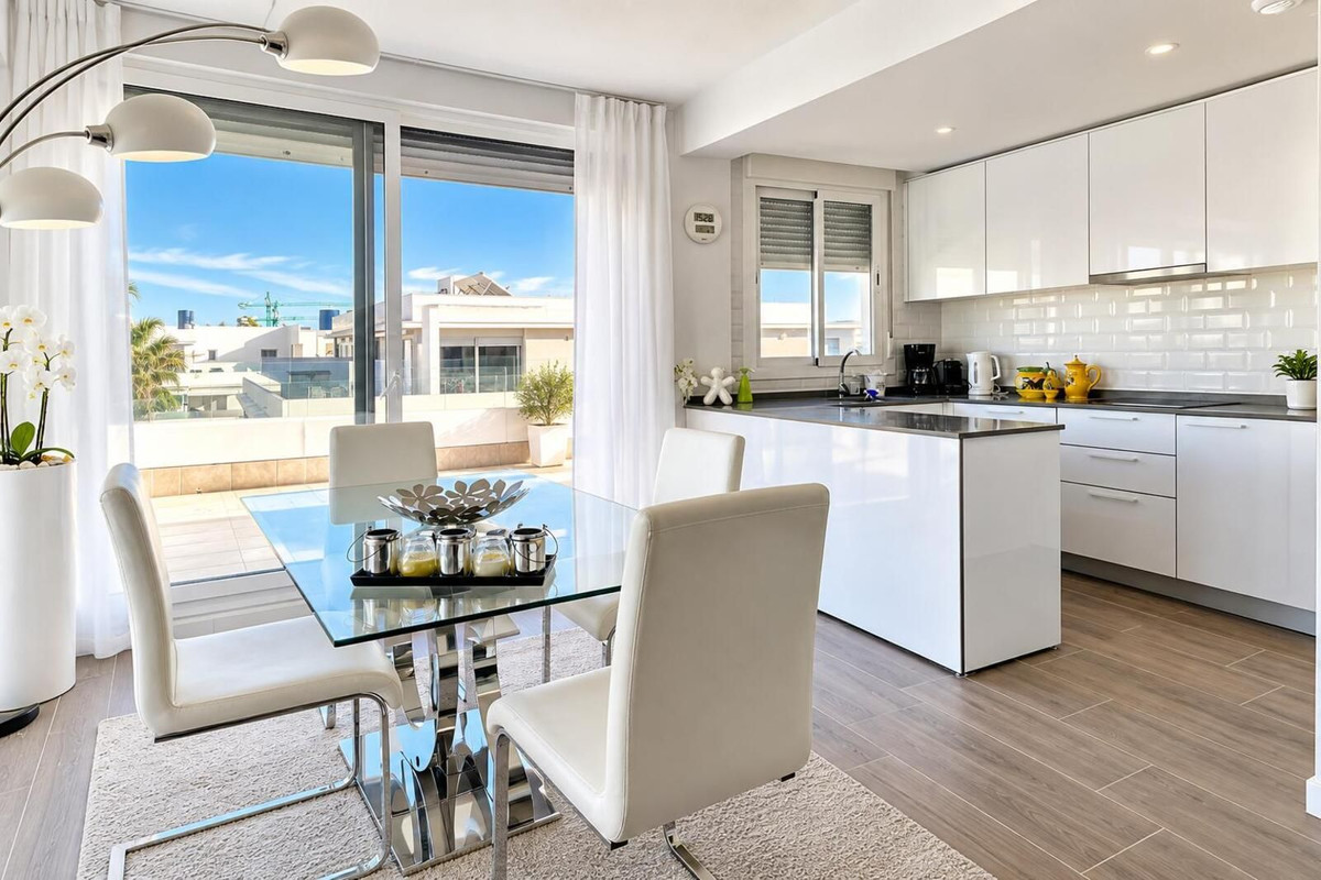 Appartement te koop in Nueva Andalucía | 2 slaapkamers H5496019
