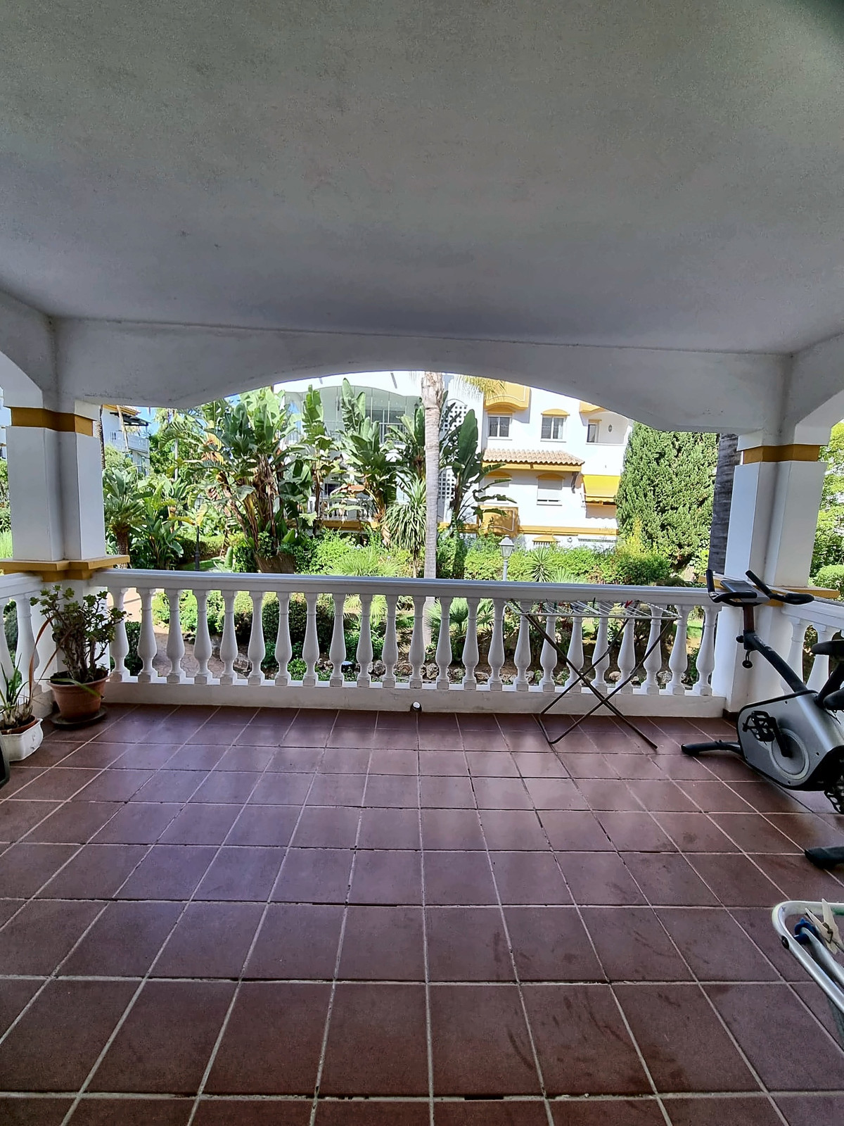 Appartement te koop in Nueva Andalucía | 2 slaapkamers H5496349