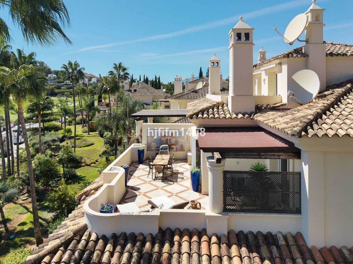 Appartement te koop in Nueva Andalucía | 2 slaapkamers H5497027
