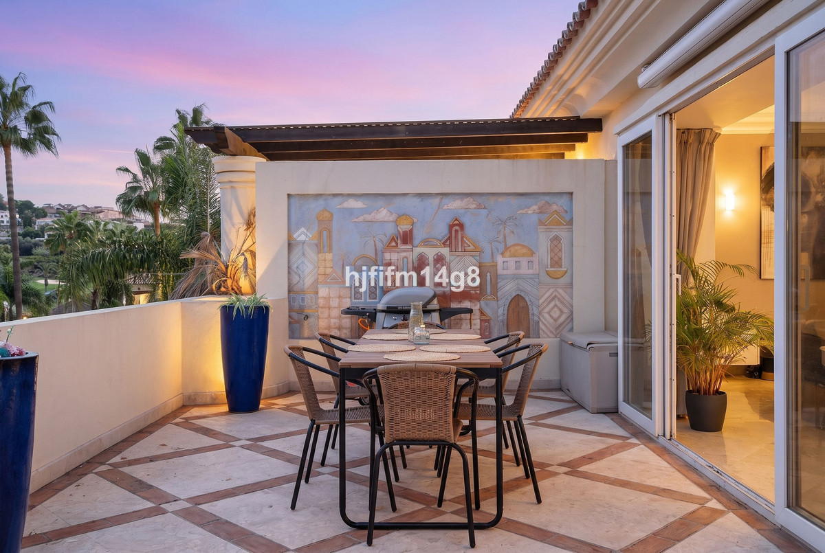 Appartement te koop in Nueva Andalucía | 2 slaapkamers H5497027