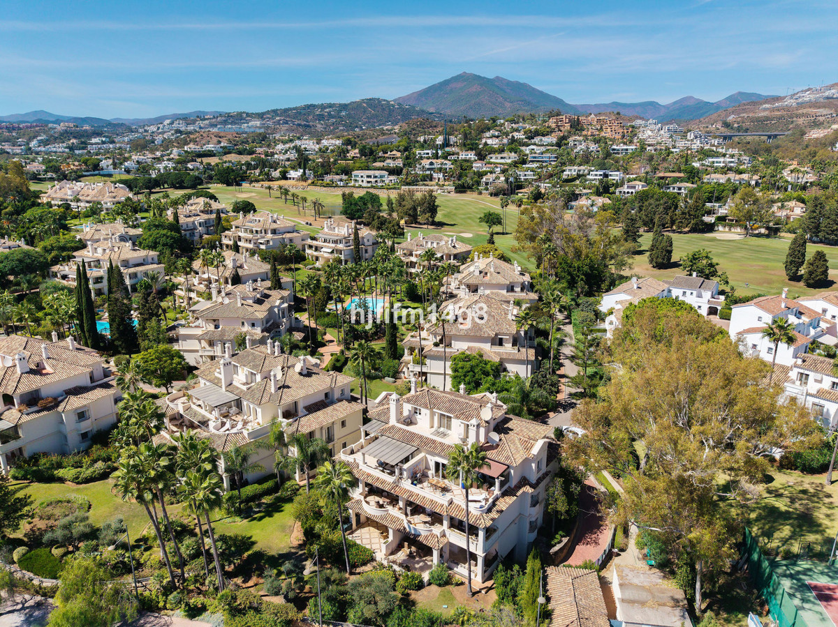 Appartement te koop in Nueva Andalucía | 2 slaapkamers H5497027