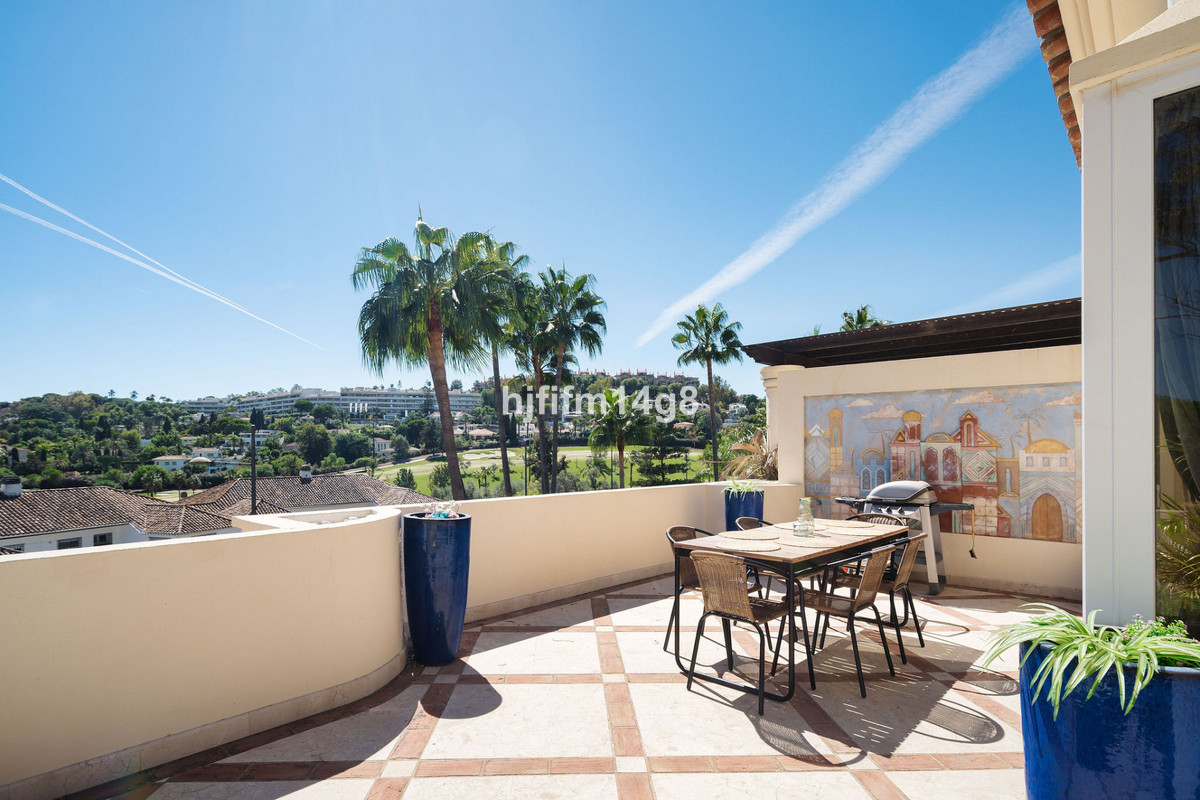 Appartement te koop in Nueva Andalucía | 2 slaapkamers H5497027
