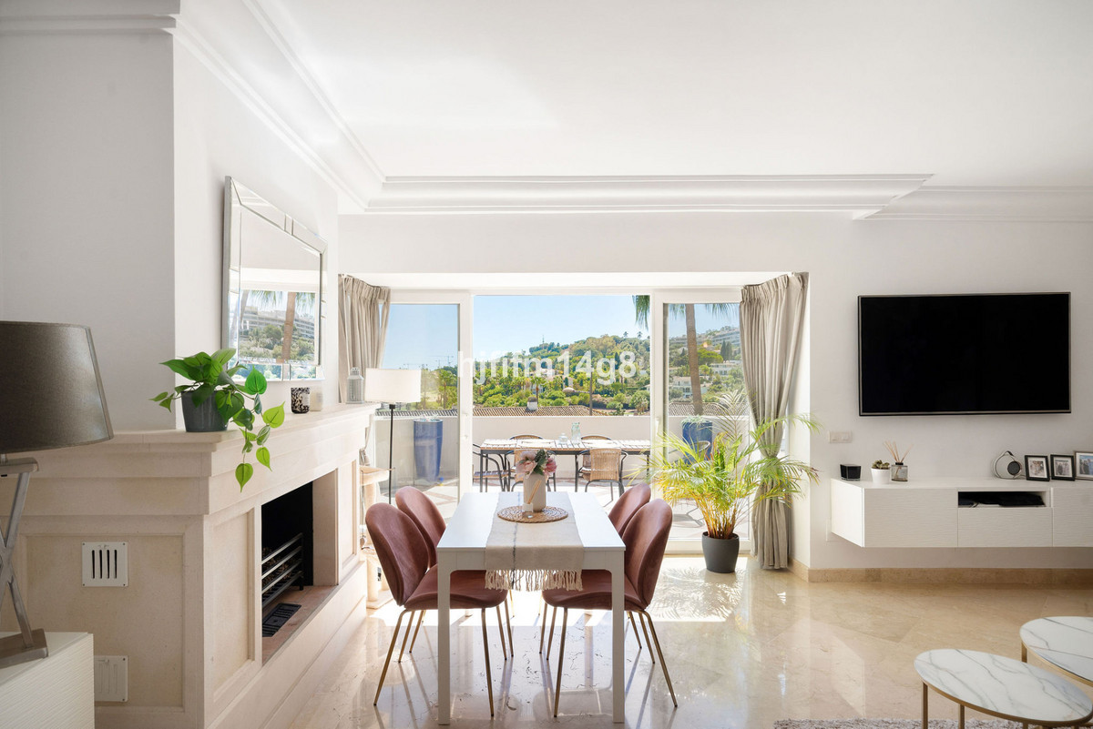 Appartement te koop in Nueva Andalucía | 2 slaapkamers H5497027