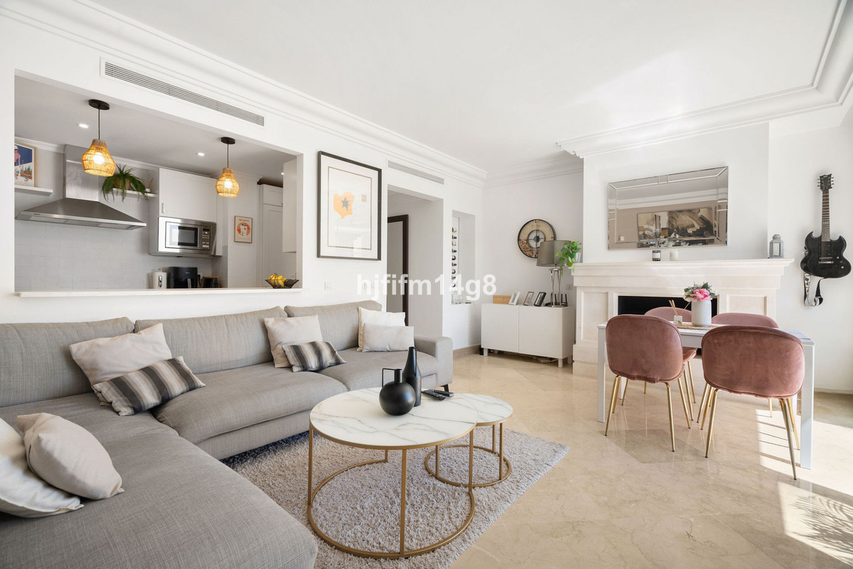 Appartement te koop in Nueva Andalucía | 2 slaapkamers H5497027