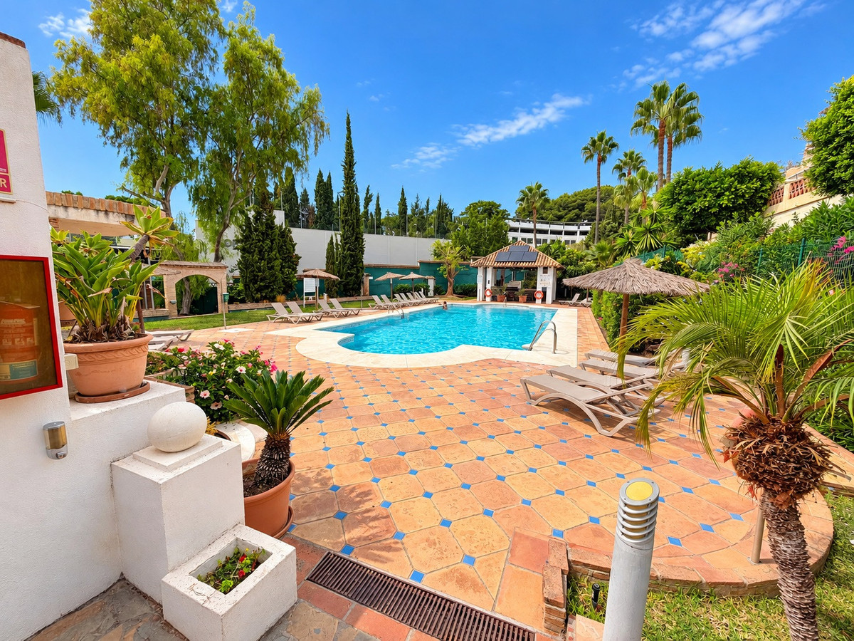 Appartement te koop in Nueva Andalucía | 2 slaapkamers H5497060