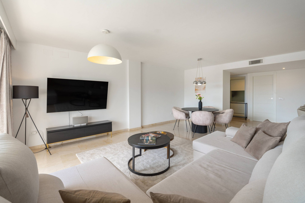 Appartement te koop in Nueva Andalucía | 4 slaapkamers H5498407