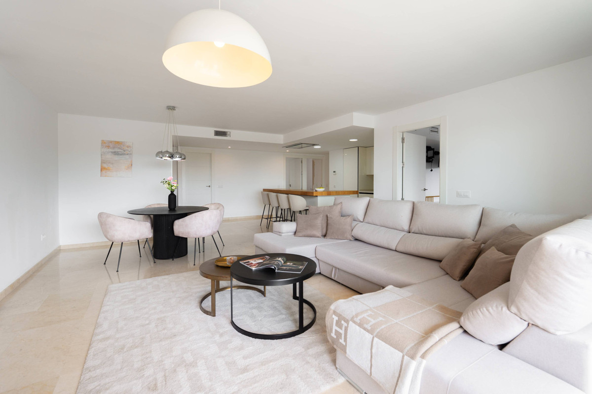 Appartement te koop in Nueva Andalucía | 4 slaapkamers H5498407