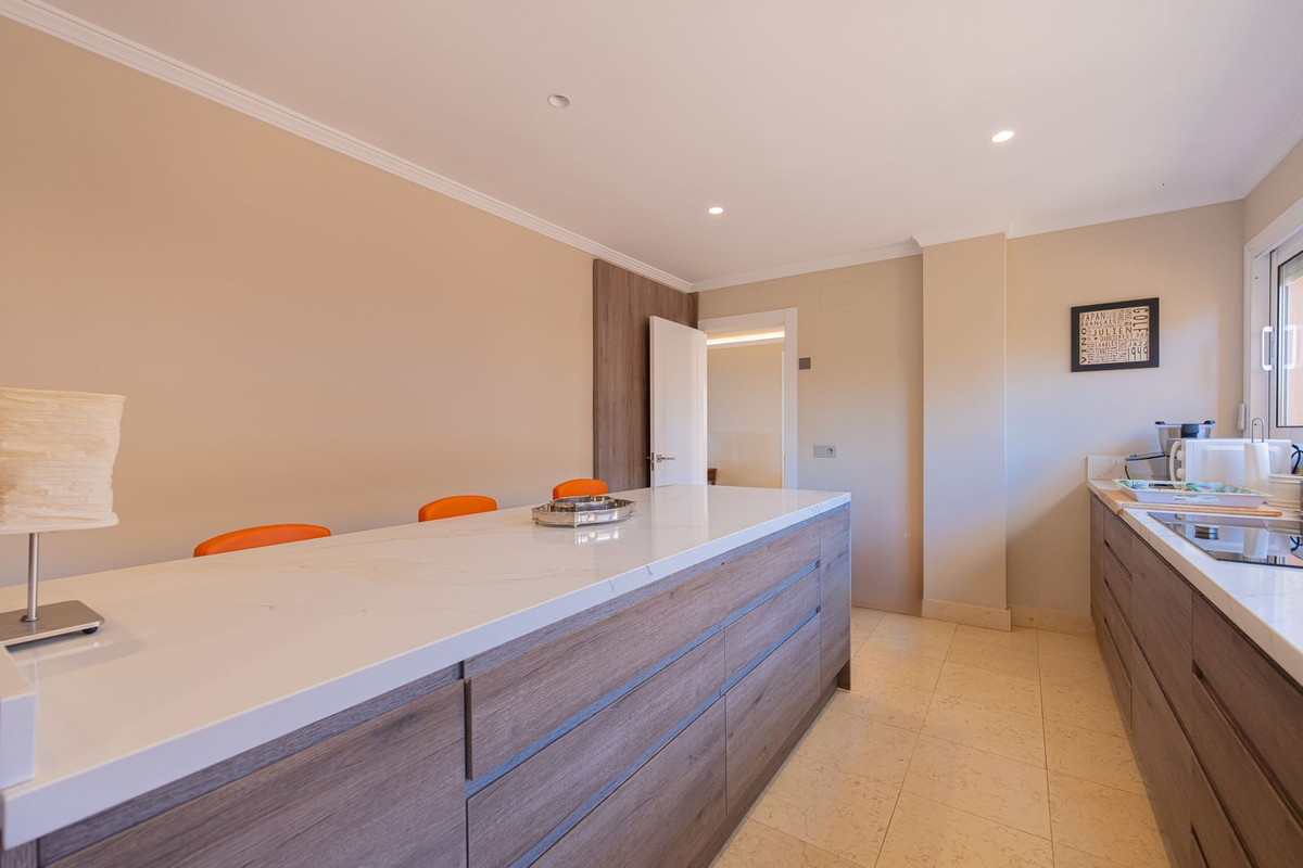 Appartement te koop in Nueva Andalucía | 3 slaapkamers H5498503
