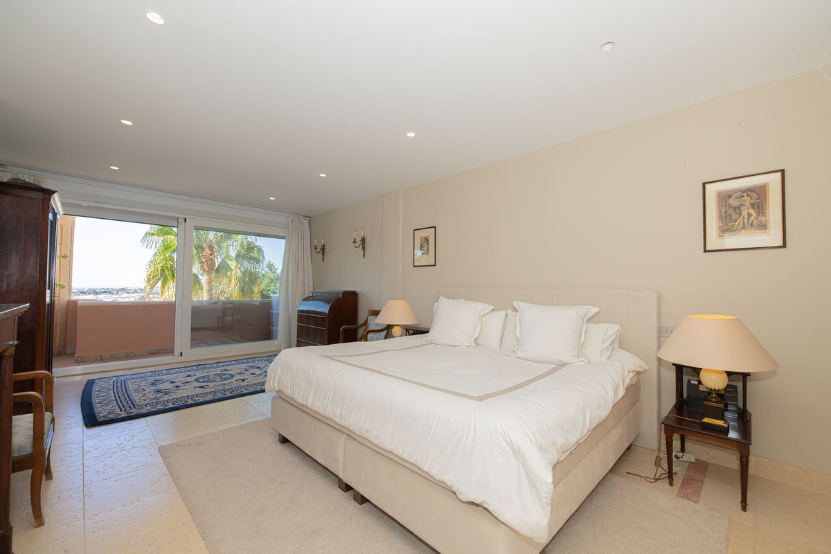 Appartement te koop in Nueva Andalucía | 3 slaapkamers H5498503