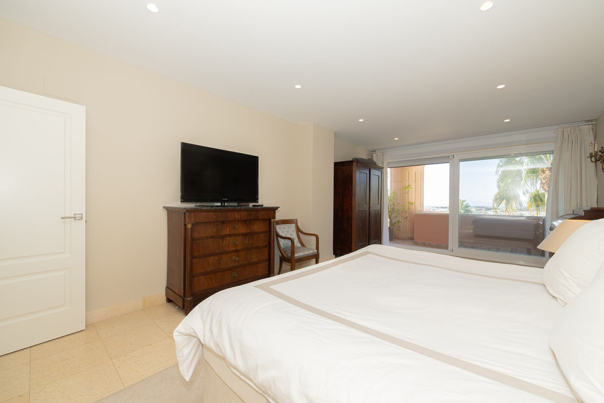 Appartement te koop in Nueva Andalucía | 3 slaapkamers H5498503