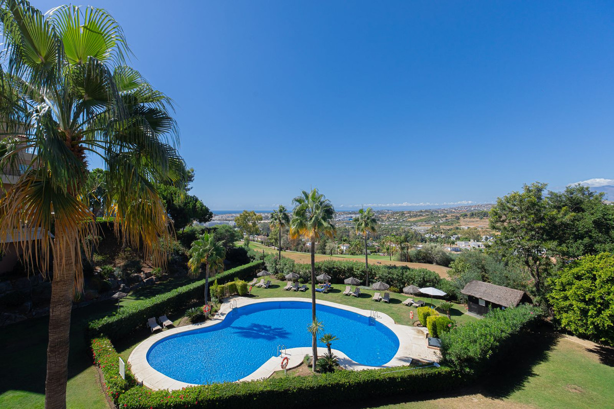 Appartement te koop in Nueva Andalucía | 3 slaapkamers H5498503