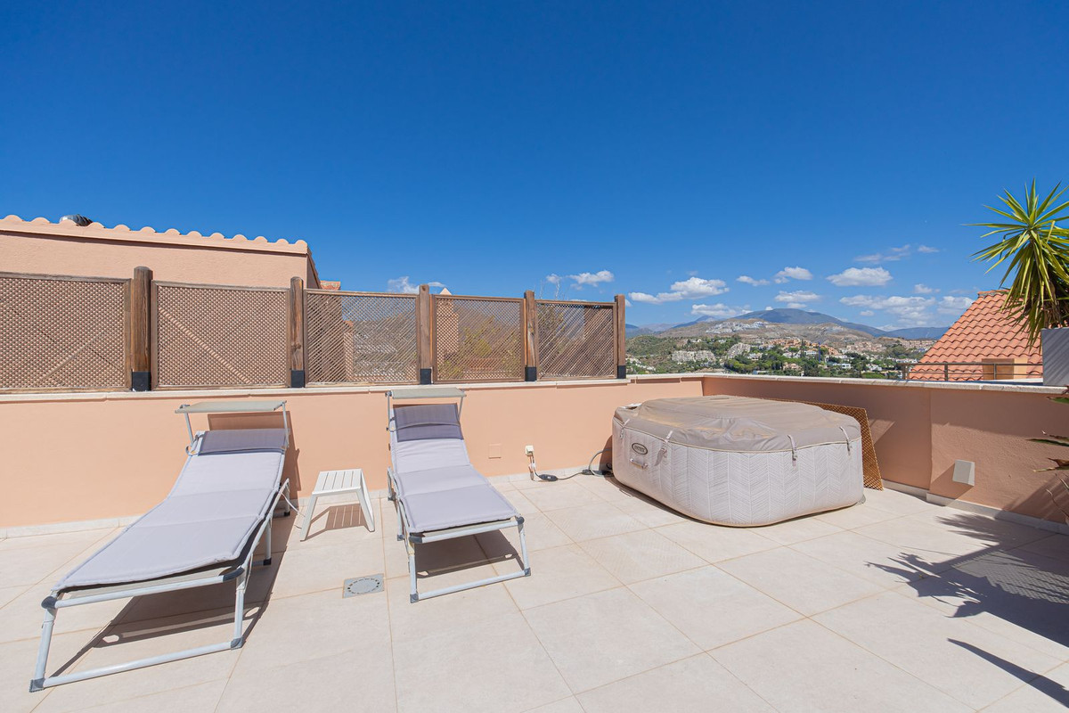 Appartement te koop in Nueva Andalucía | 3 slaapkamers H5498503