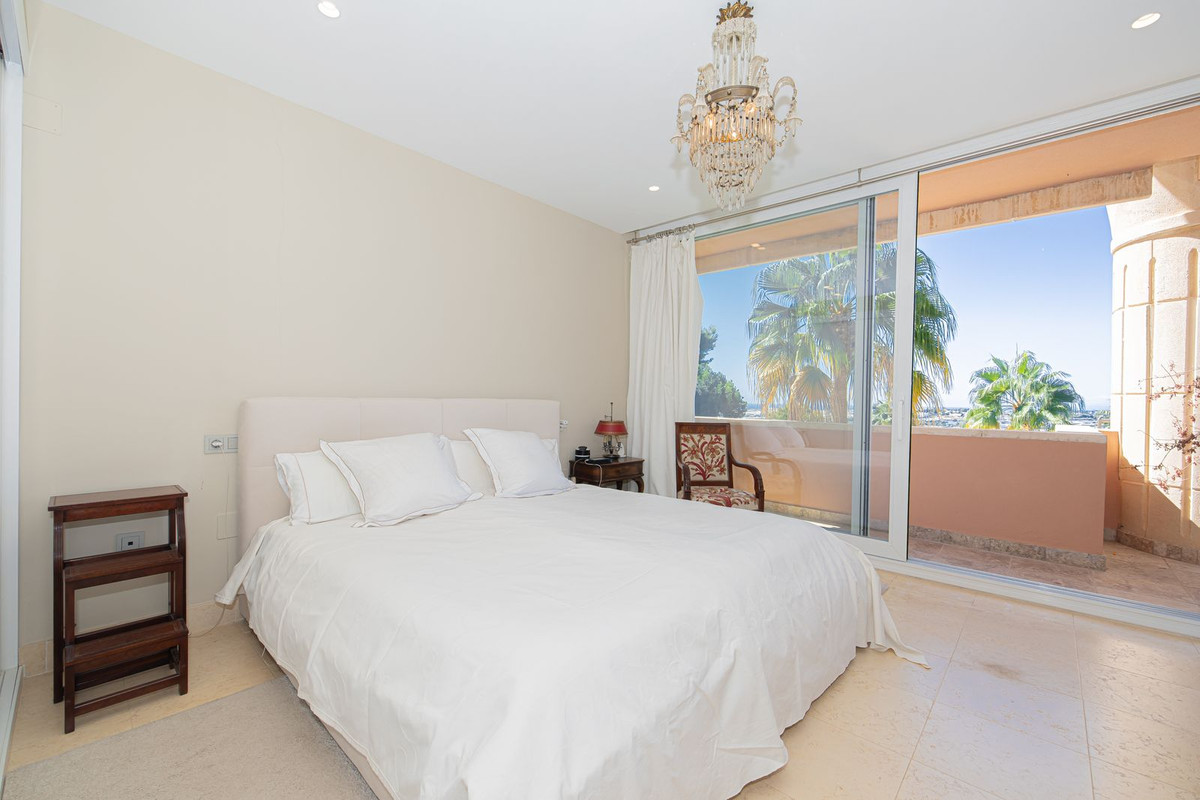 Appartement te koop in Nueva Andalucía | 3 slaapkamers H5498503