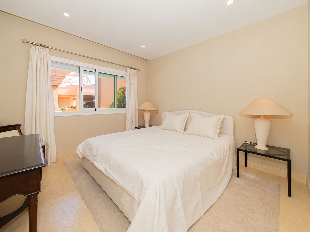Appartement te koop in Nueva Andalucía | 3 slaapkamers H5498503