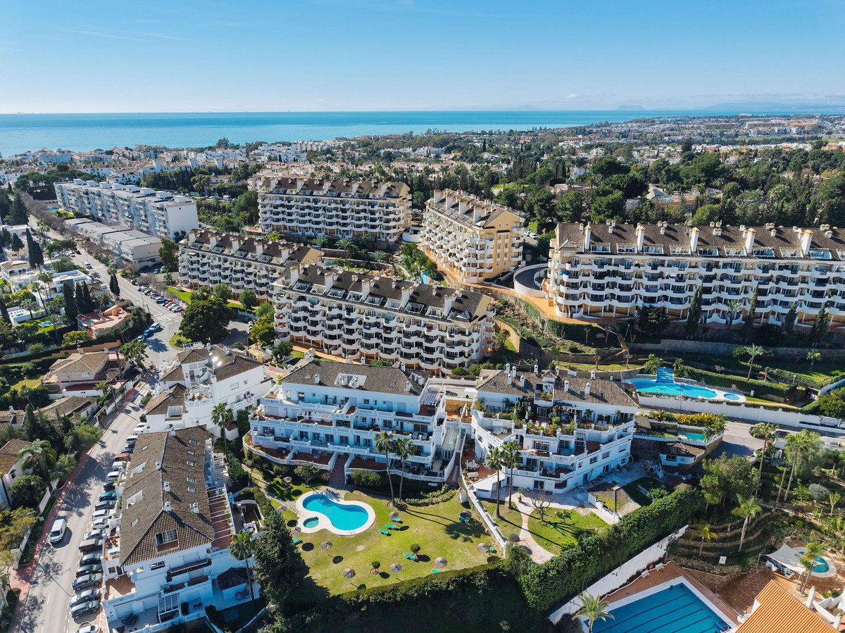 Appartement te koop in Nueva Andalucía | 3 slaapkamers H5498896