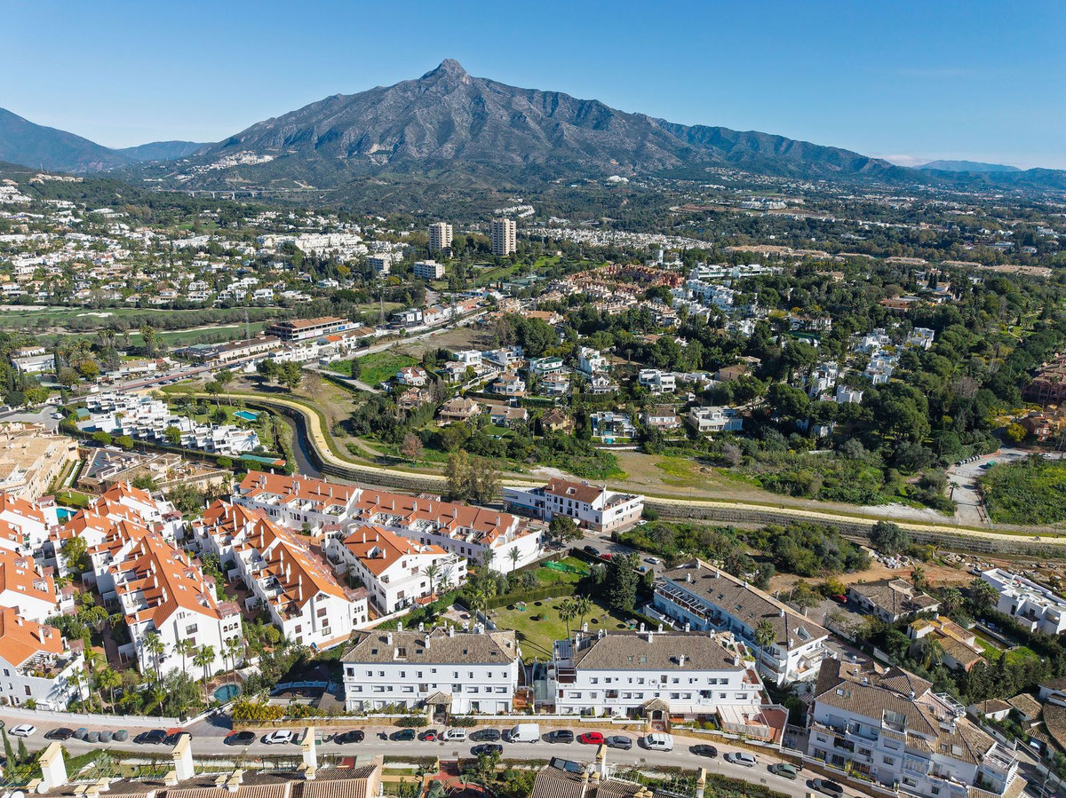 Appartement te koop in Nueva Andalucía | 3 slaapkamers H5498896