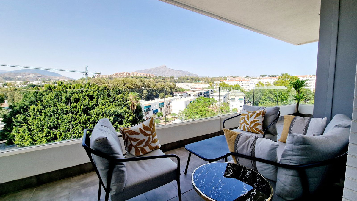 Appartement te koop in Nueva Andalucía | 3 slaapkamers H5499649