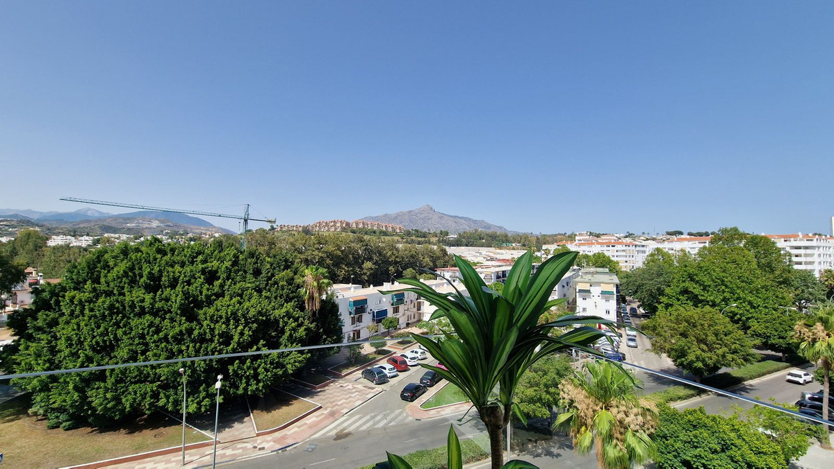Appartement te koop in Nueva Andalucía | 3 slaapkamers H5499649