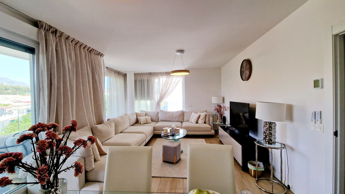 Appartement te koop in Nueva Andalucía | 3 slaapkamers H5499649