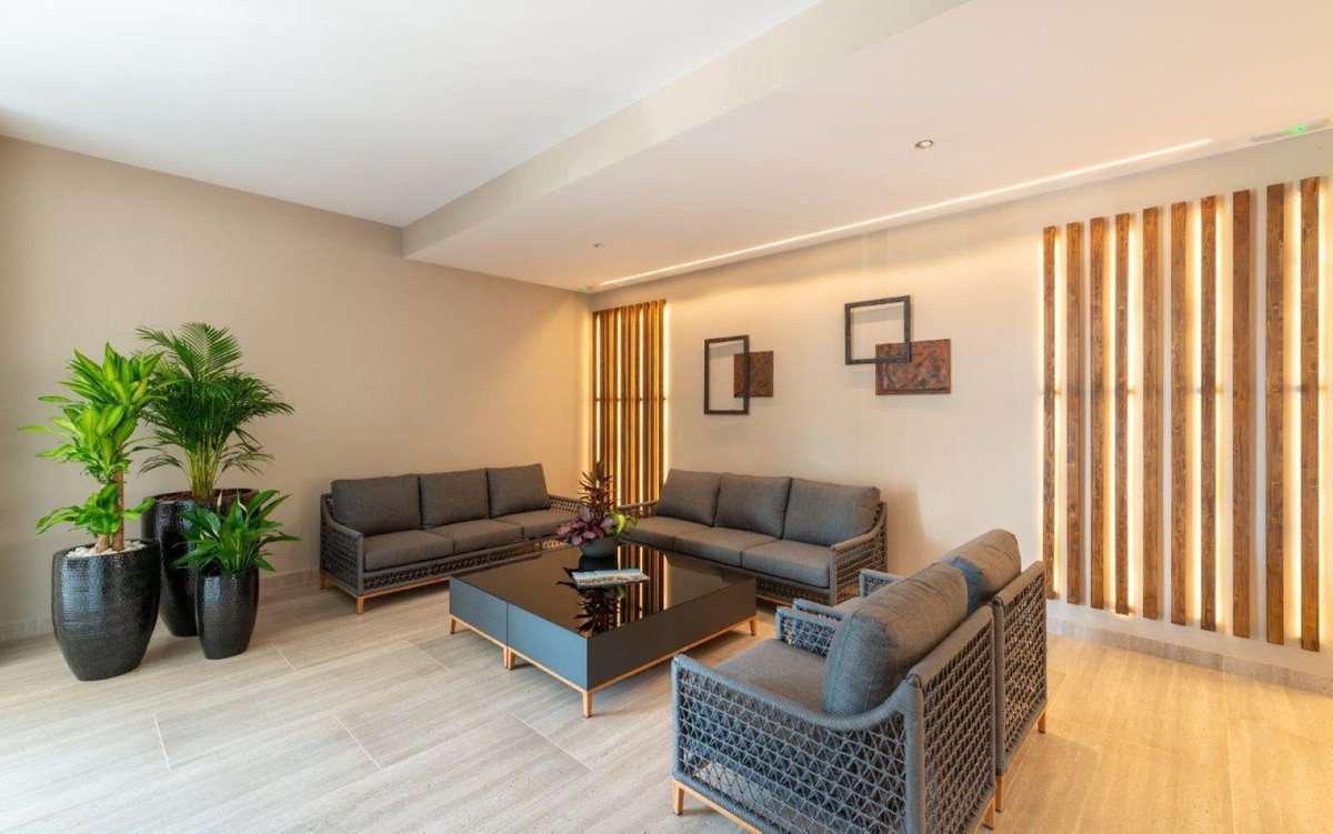 Appartement te koop in Nueva Andalucía | 3 slaapkamers H5499682