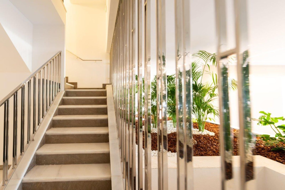 Appartement te koop in Nueva Andalucía | 3 slaapkamers H5499682