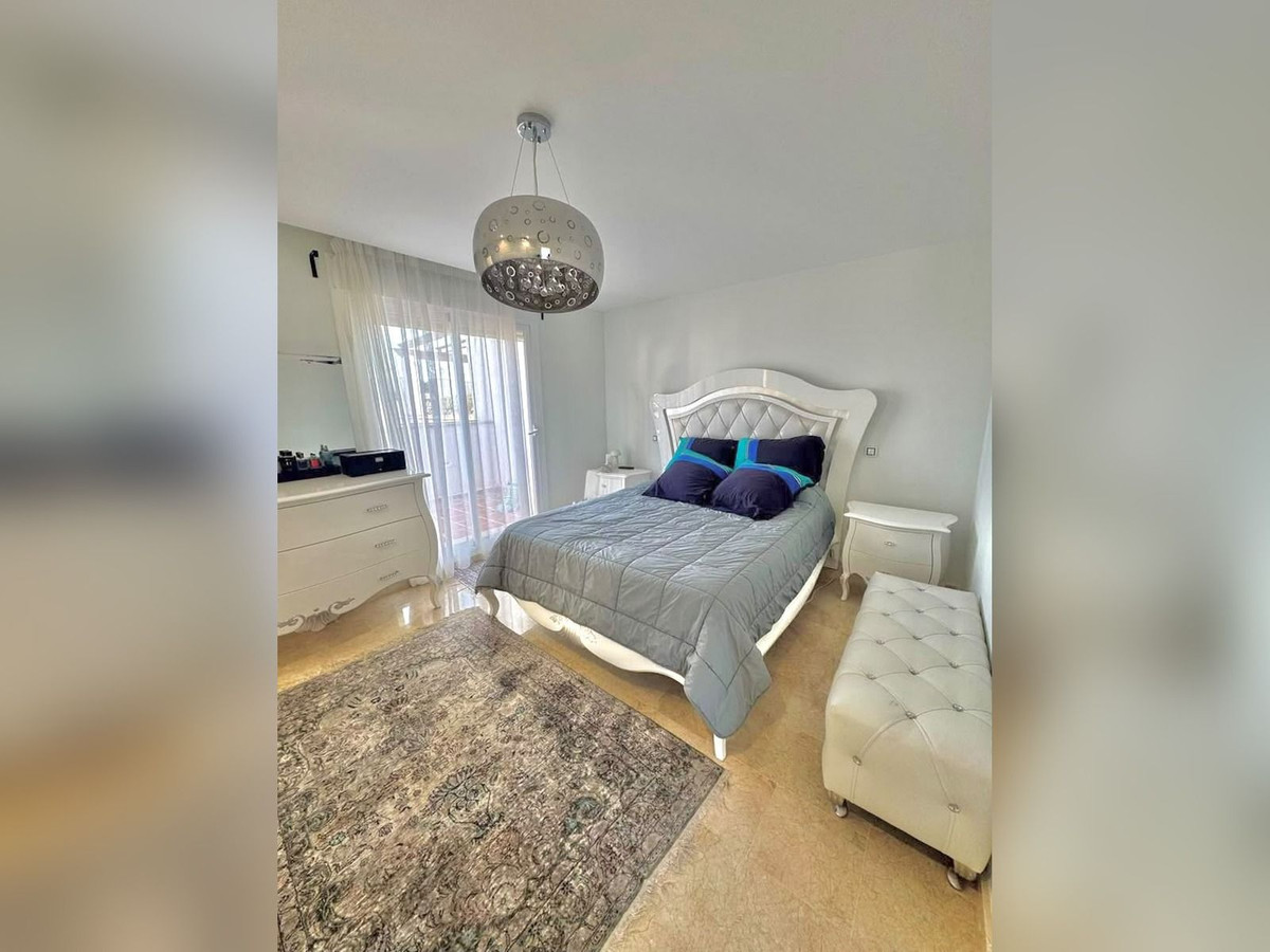 Appartement te koop in Nueva Andalucía | 3 slaapkamers H5500597