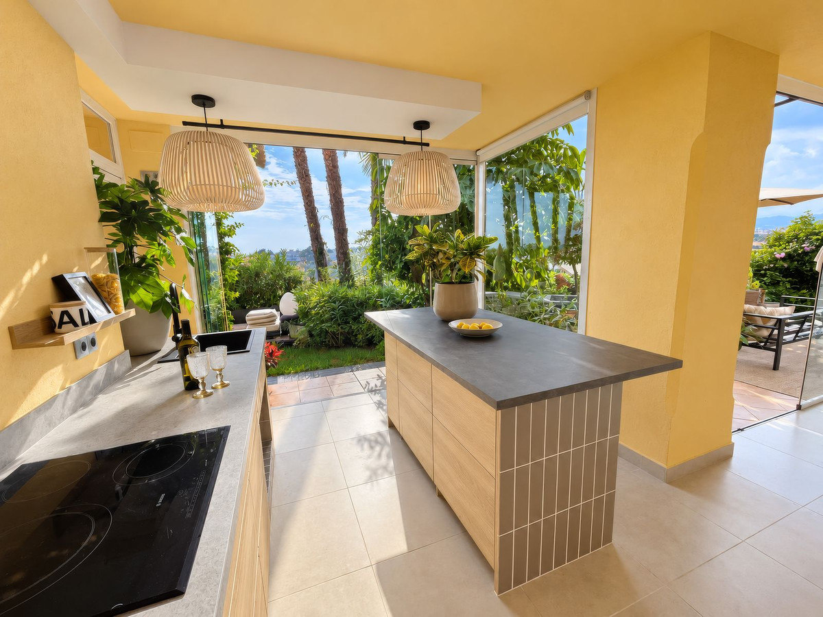 Appartement te koop in Nueva Andalucía | 3 slaapkamers H5500609