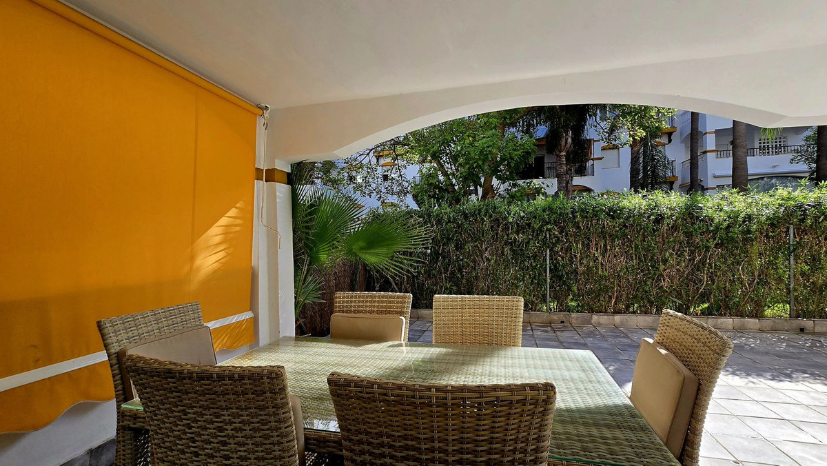 Appartement te koop in Nueva Andalucía | 2 slaapkamers H5501983