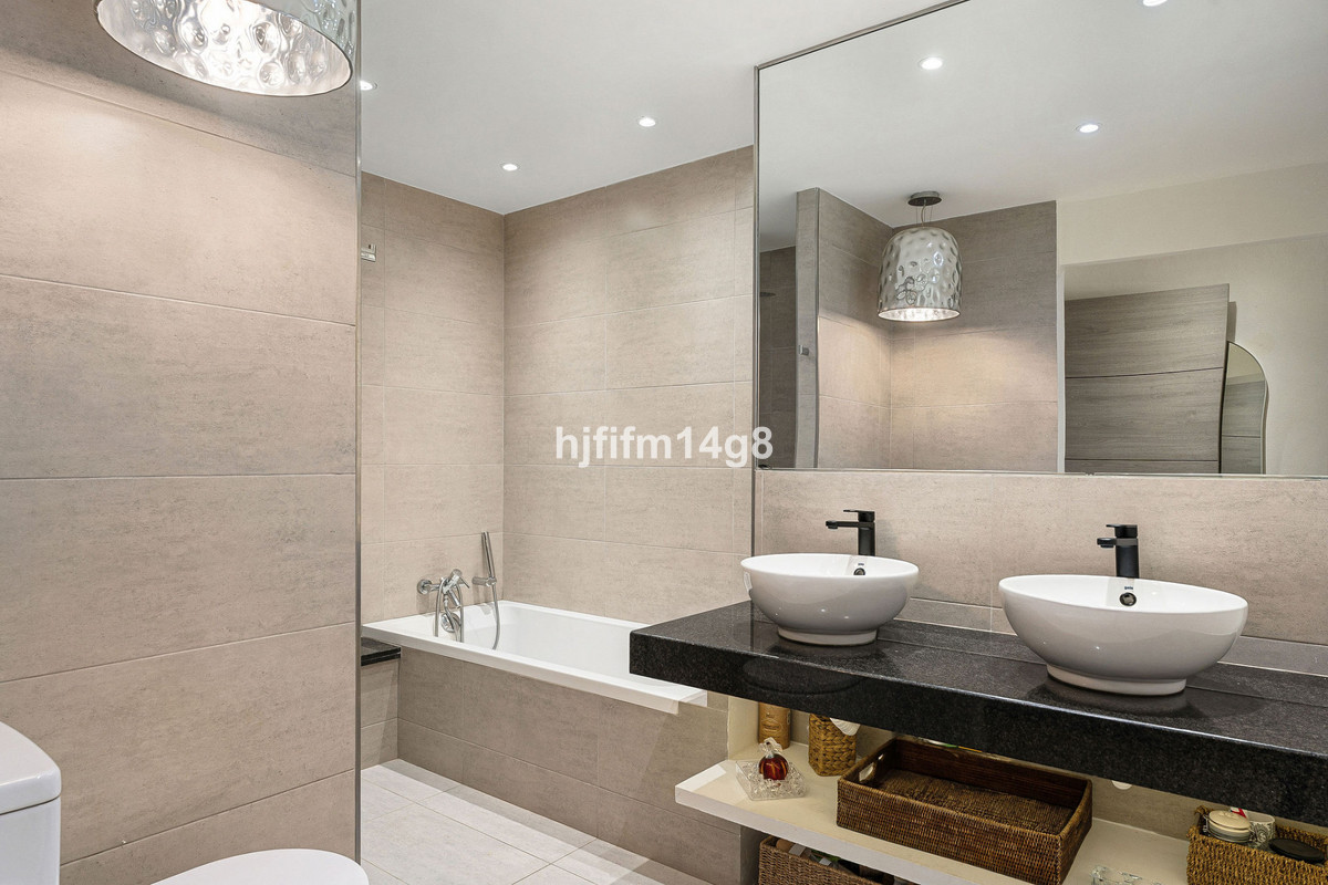 Appartement te koop in Nueva Andalucía | 3 slaapkamers H5503054