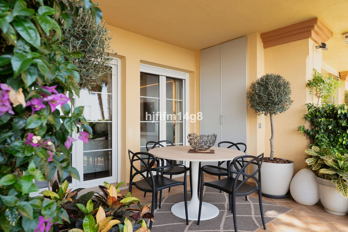 Appartement te koop in Nueva Andalucía | 3 slaapkamers H5503054