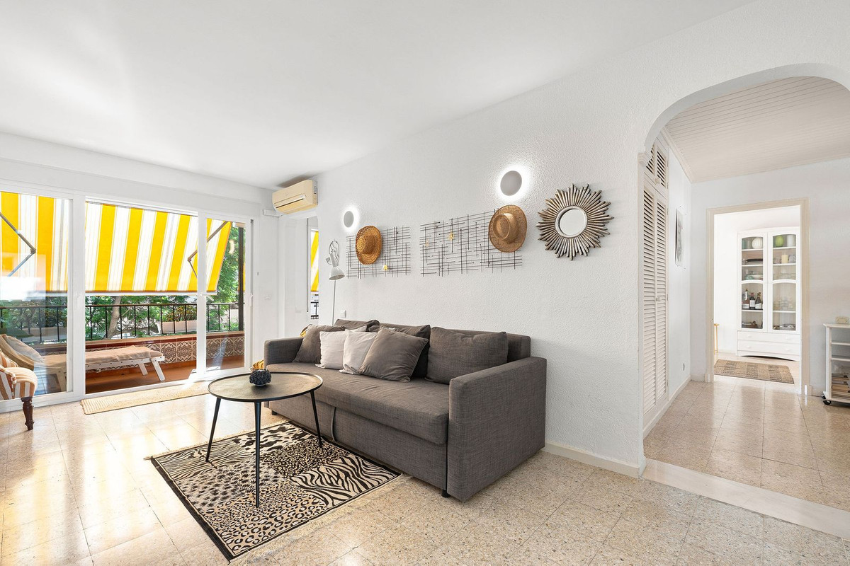 Appartement te koop in Nueva Andalucía | 2 slaapkamers H5504296
