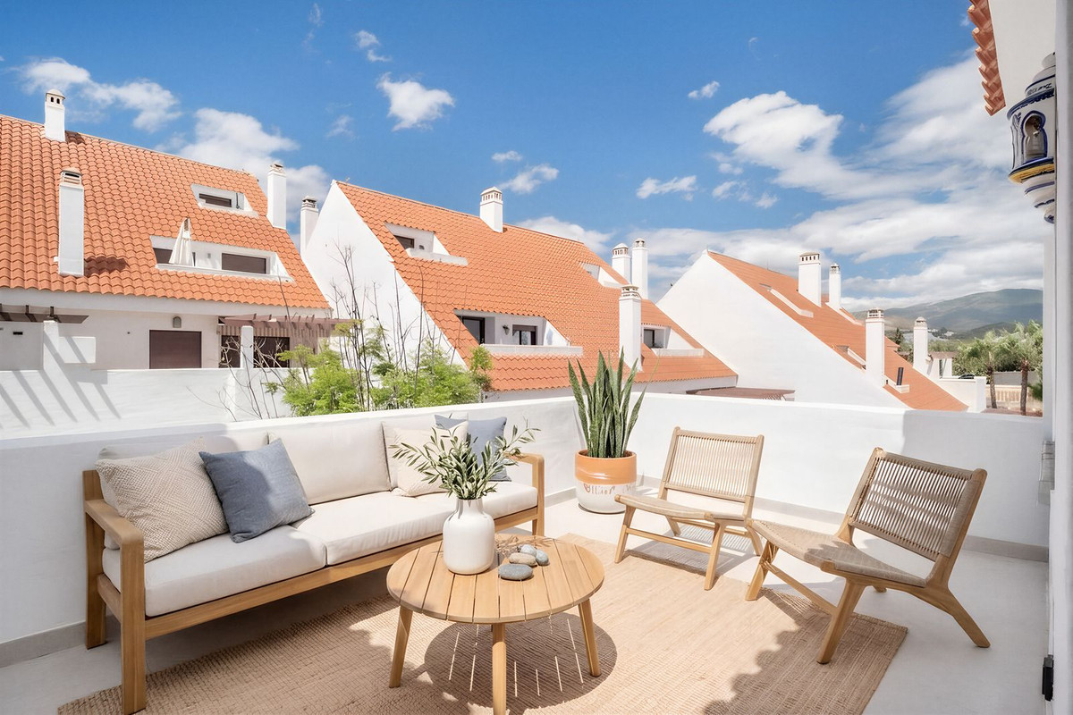 Appartement te koop in Nueva Andalucía | 3 slaapkamers H5504386
