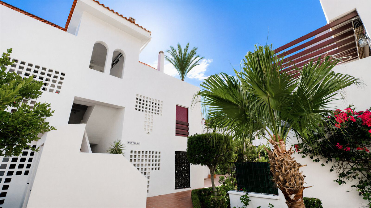 Appartement te koop in Nueva Andalucía | 3 slaapkamers H5504386