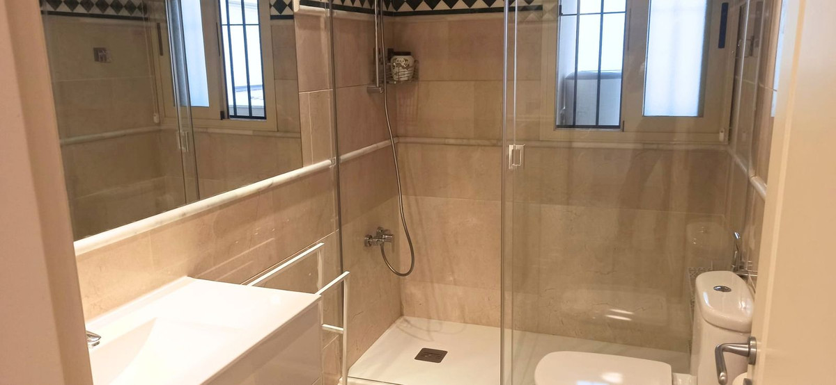 Appartement te koop in Nueva Andalucía | 2 slaapkamers H5505895