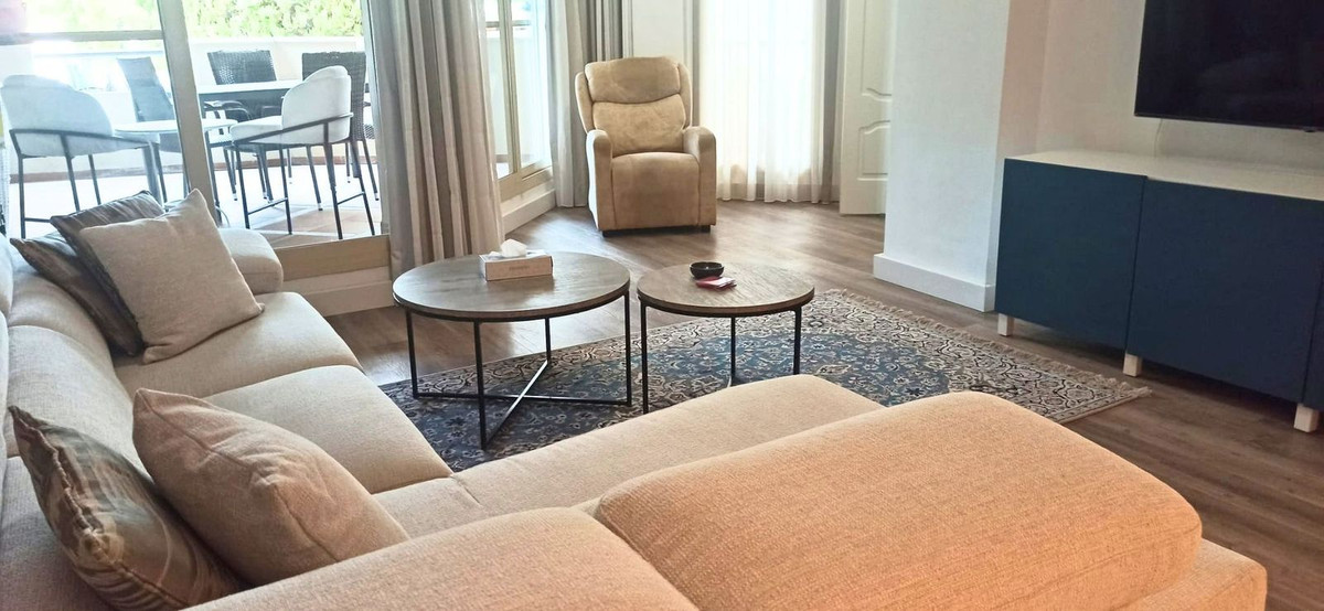 Appartement te koop in Nueva Andalucía | 2 slaapkamers H5505895