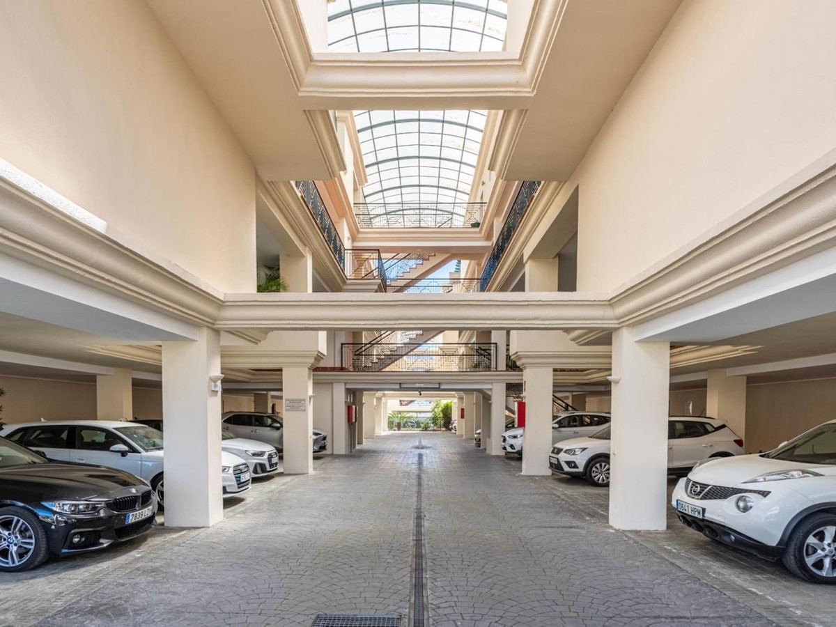 Appartement te koop in Nueva Andalucía | 3 slaapkamers H5507902