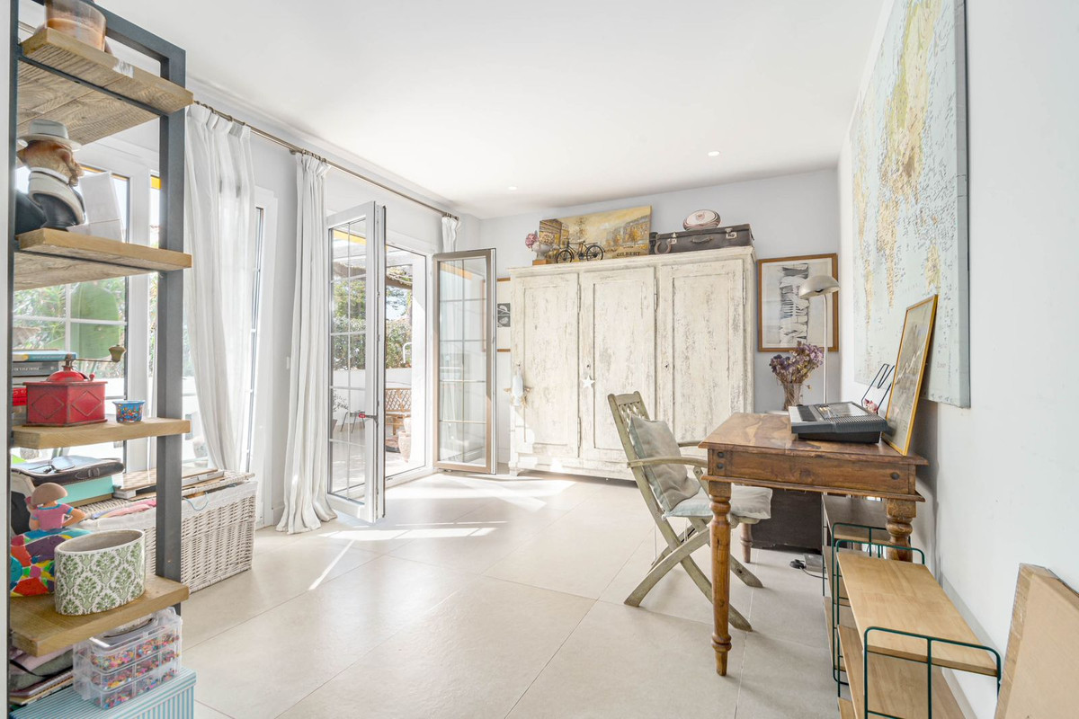 Appartement te koop in Nueva Andalucía | 3 slaapkamers H5510056