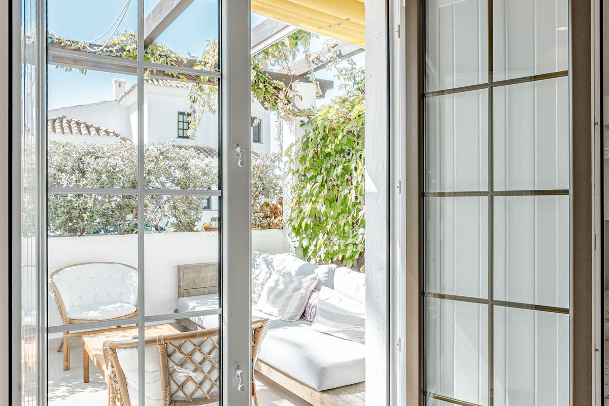 Appartement te koop in Nueva Andalucía | 3 slaapkamers H5510056