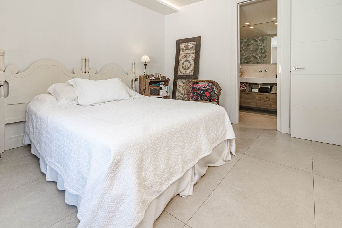 Appartement te koop in Nueva Andalucía | 3 slaapkamers H5510056