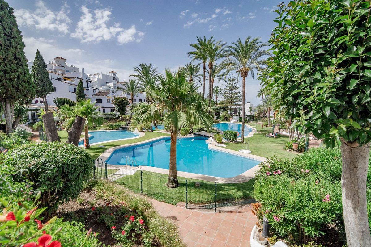 Appartement te koop in Nueva Andalucía | 3 slaapkamers H5510056