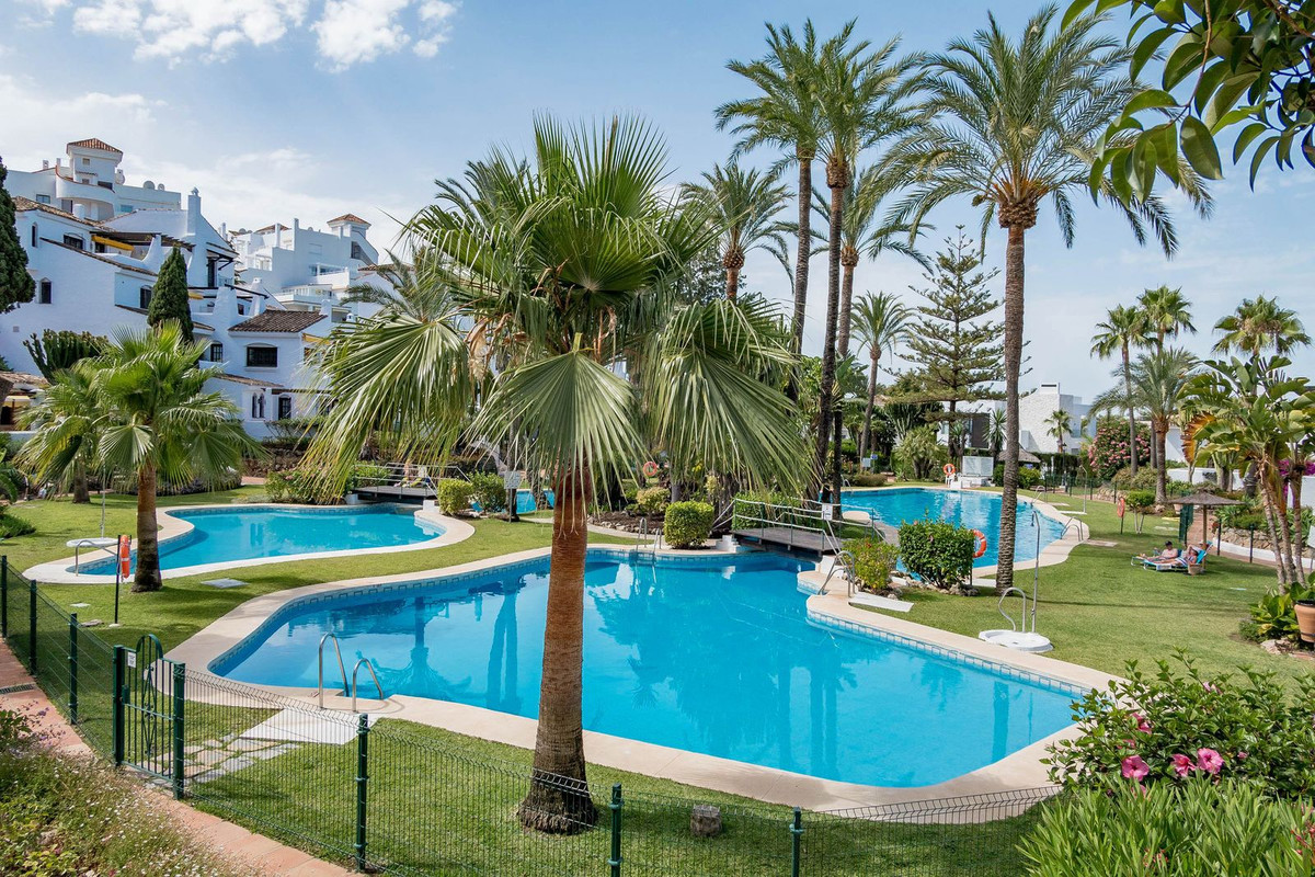 Appartement te koop in Nueva Andalucía | 3 slaapkamers H5510056
