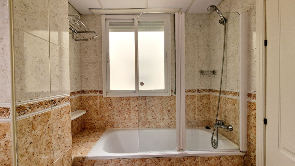 Appartement te koop in Nueva Andalucía | 2 slaapkamers H5512339