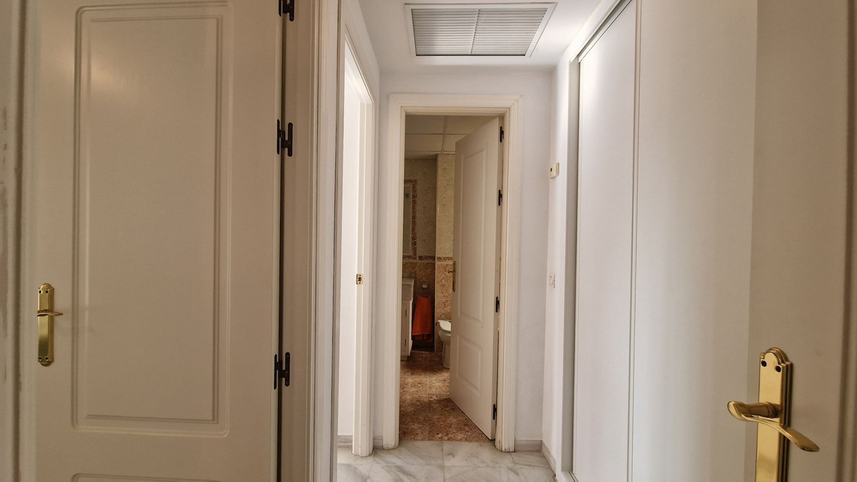 Appartement te koop in Nueva Andalucía | 2 slaapkamers H5512339