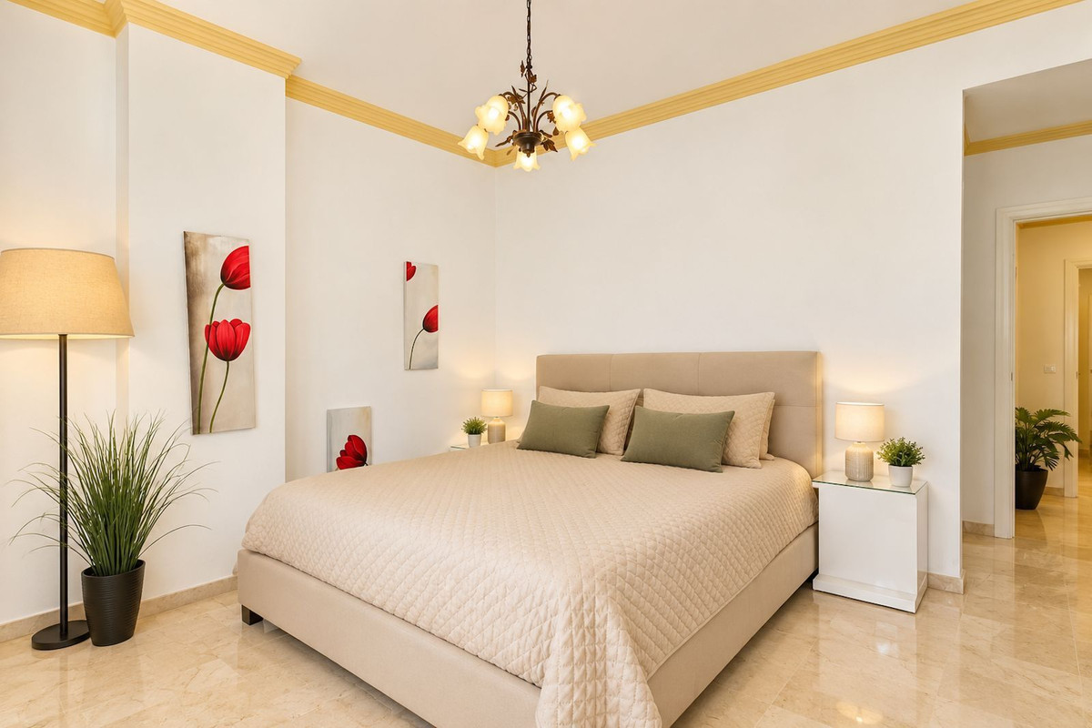 Appartement te koop in Nueva Andalucía | 3 slaapkamers H5512912