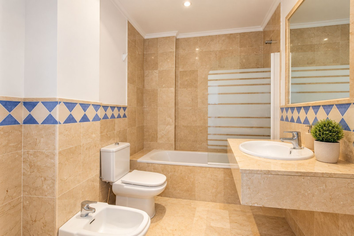 Appartement te koop in Nueva Andalucía | 3 slaapkamers H5512912