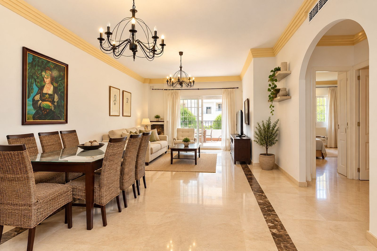 Appartement te koop in Nueva Andalucía | 3 slaapkamers H5512912