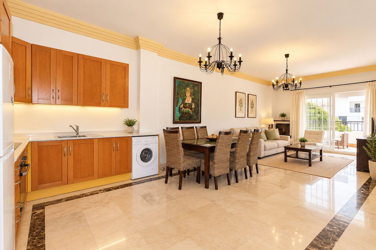 Appartement te koop in Nueva Andalucía | 3 slaapkamers H5512912