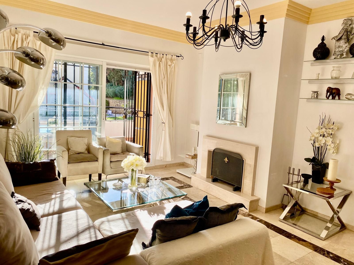 Appartement te koop in Nueva Andalucía | 3 slaapkamers H5512912