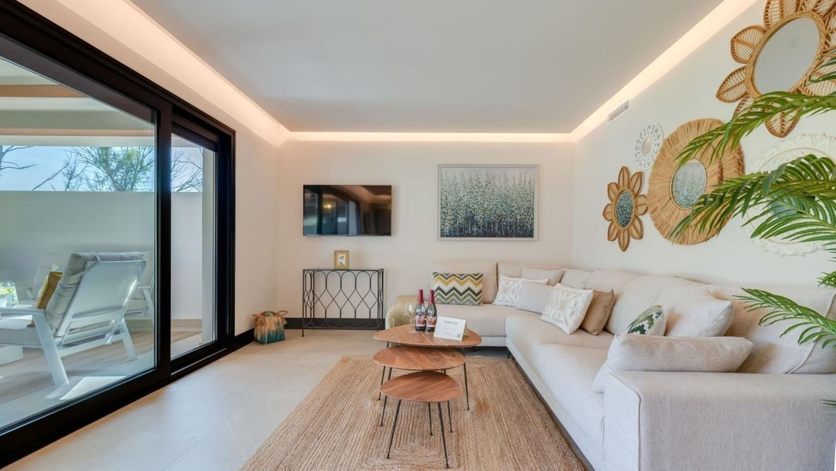 Appartement te koop in Nueva Andalucía | 3 slaapkamers H5513263